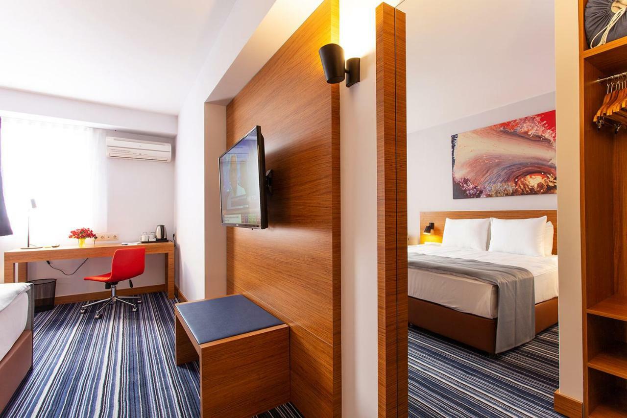 Hotel Western Terminus